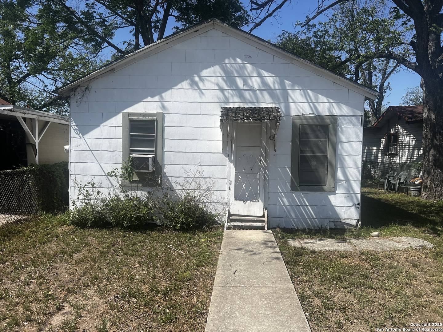 San Antonio, TX 78210,811 THEO PWY