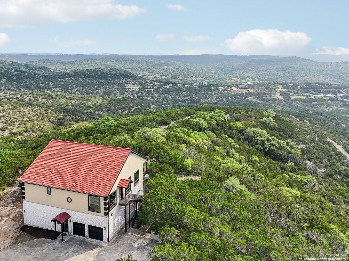 Pipe Creek, TX 78063,285 Timber Hill