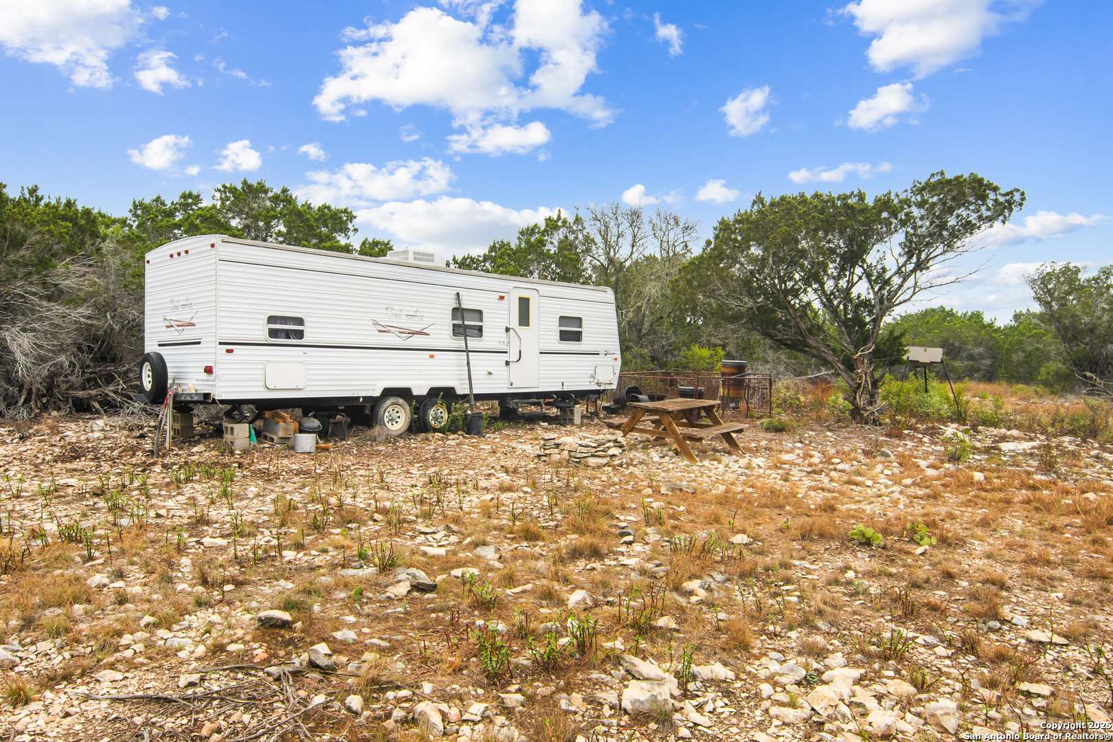 Brackettville, TX 78832,87 Mutt Road