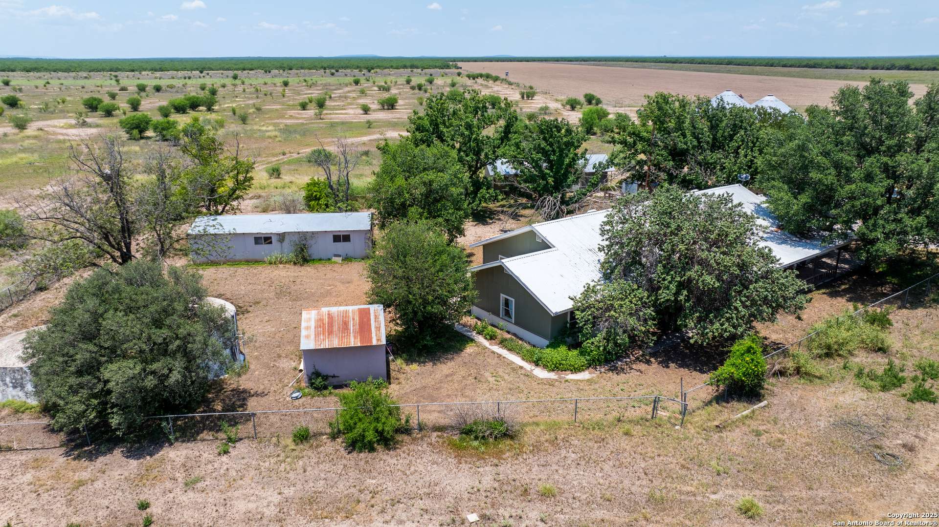 La Pryor, TX 78872,4843 FM 1436