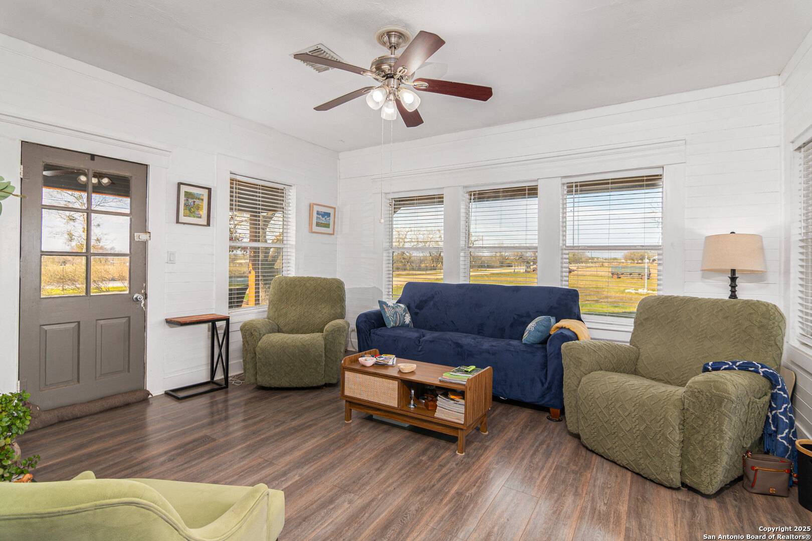 Seguin, TX 78155,7150 Linne