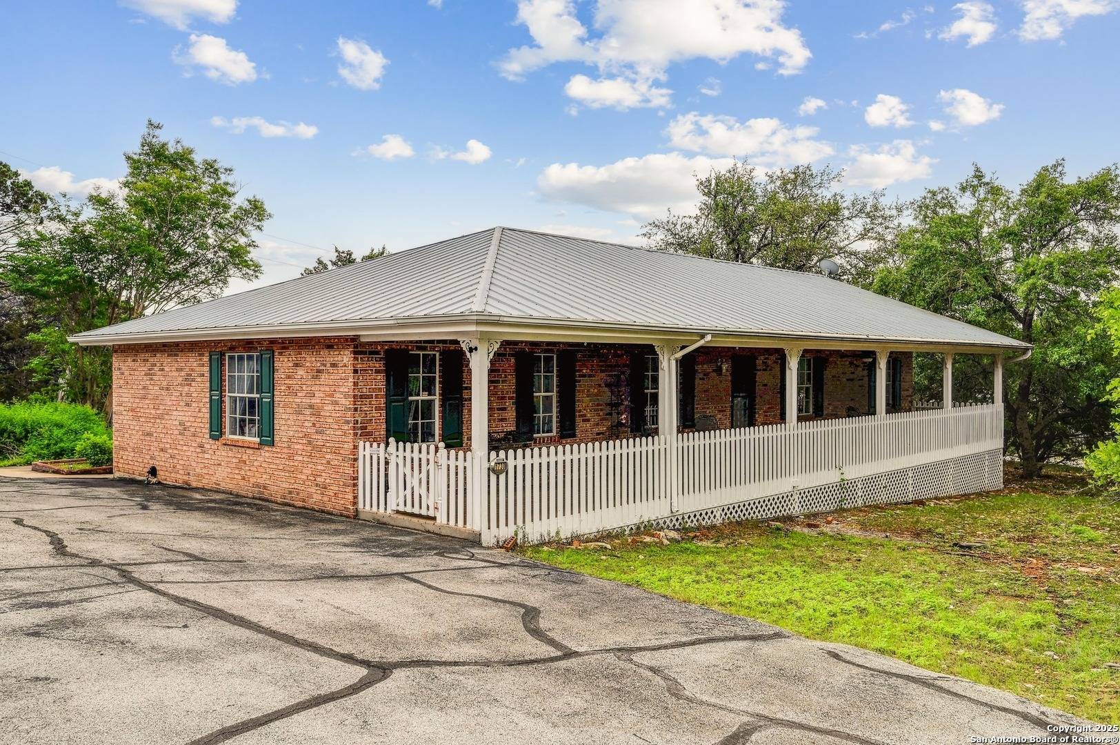 Bulverde, TX 78163,1730 Chestnut Springs