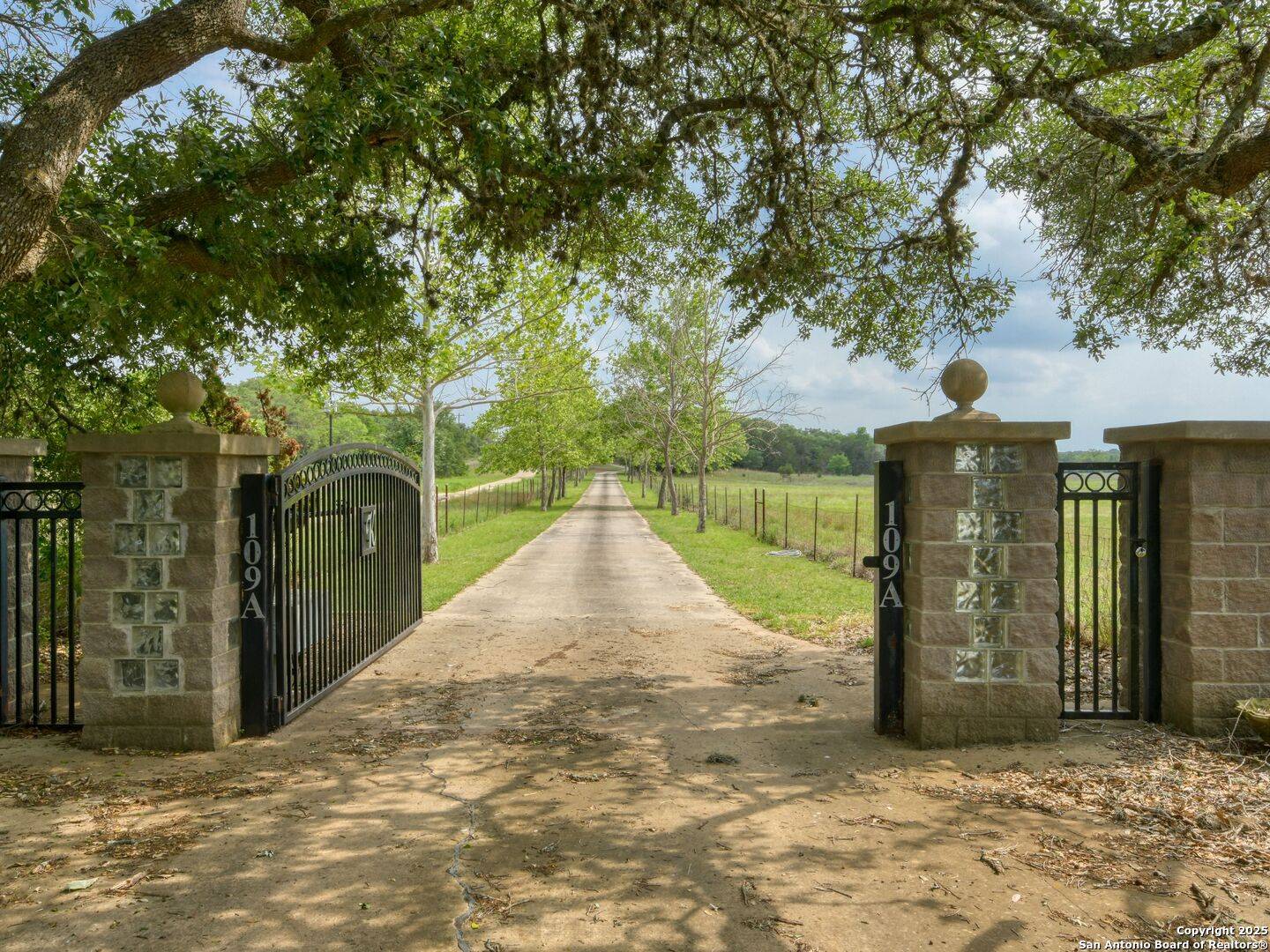 Boerne, TX 78015,109A Ammann