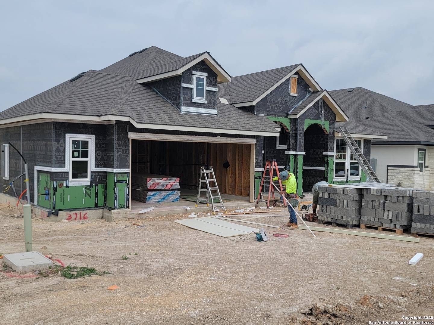 Seguin, TX 78155,3716 Canby Oak Bluff