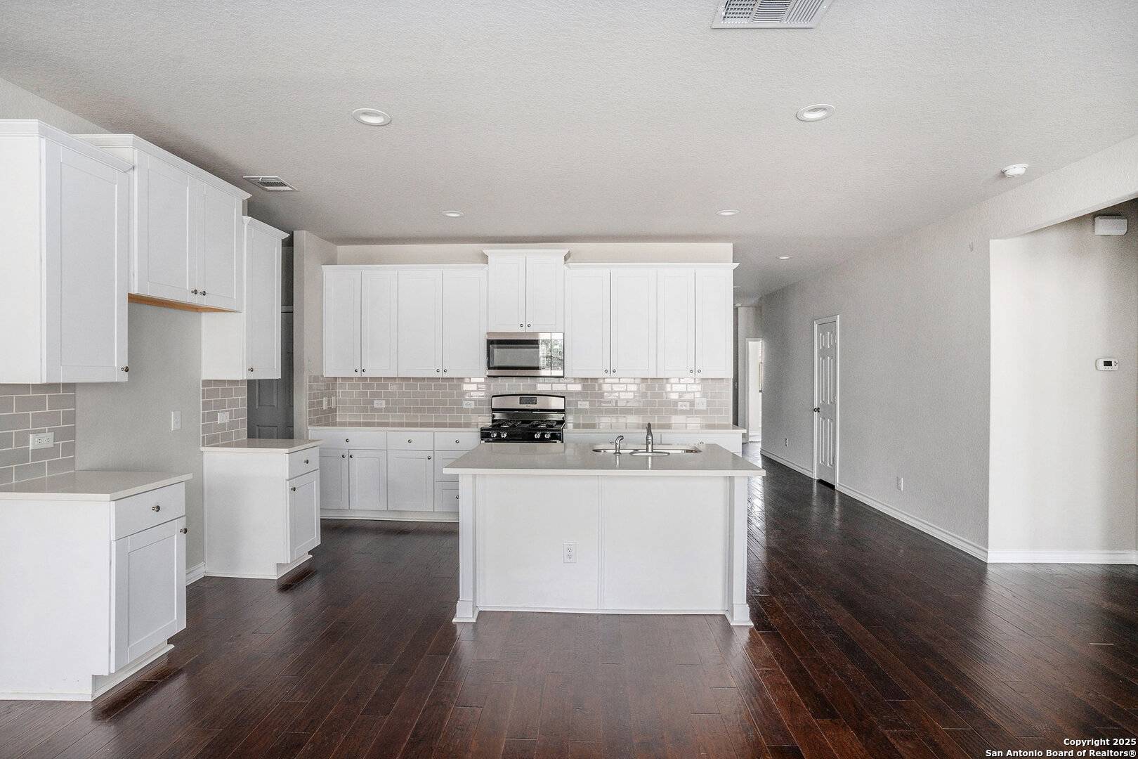 San Antonio, TX 78254,12448 Big Valley Crk