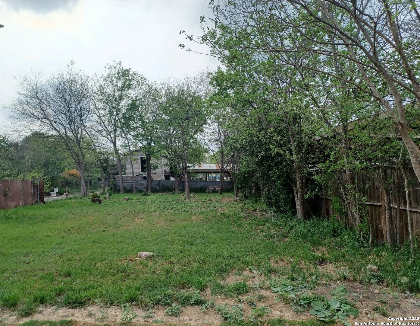 San Antonio, TX 78207,401 sabinas