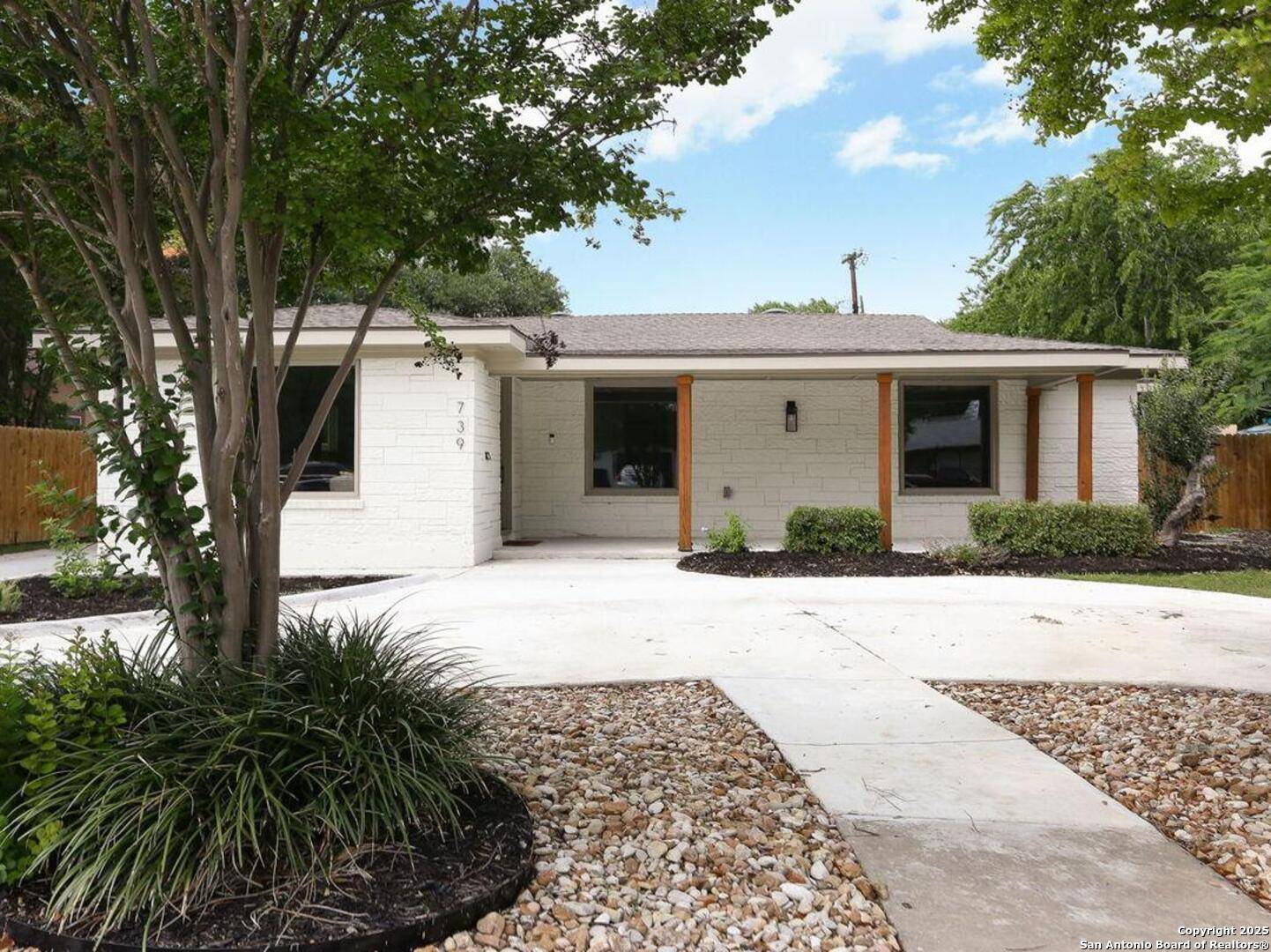 San Antonio, TX 78209,739 Nottingham