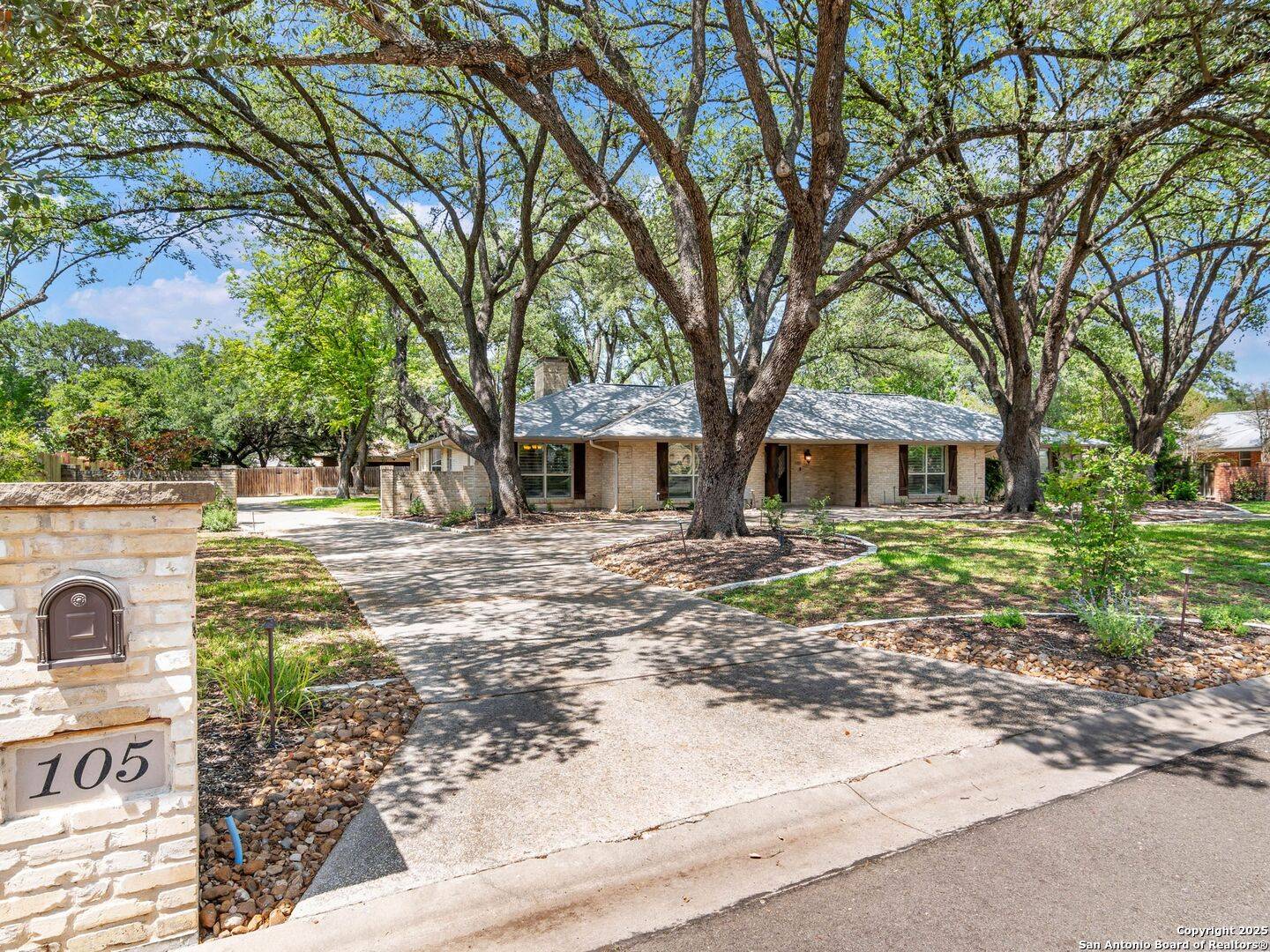 San Antonio, TX 78213,105 Sheffield
