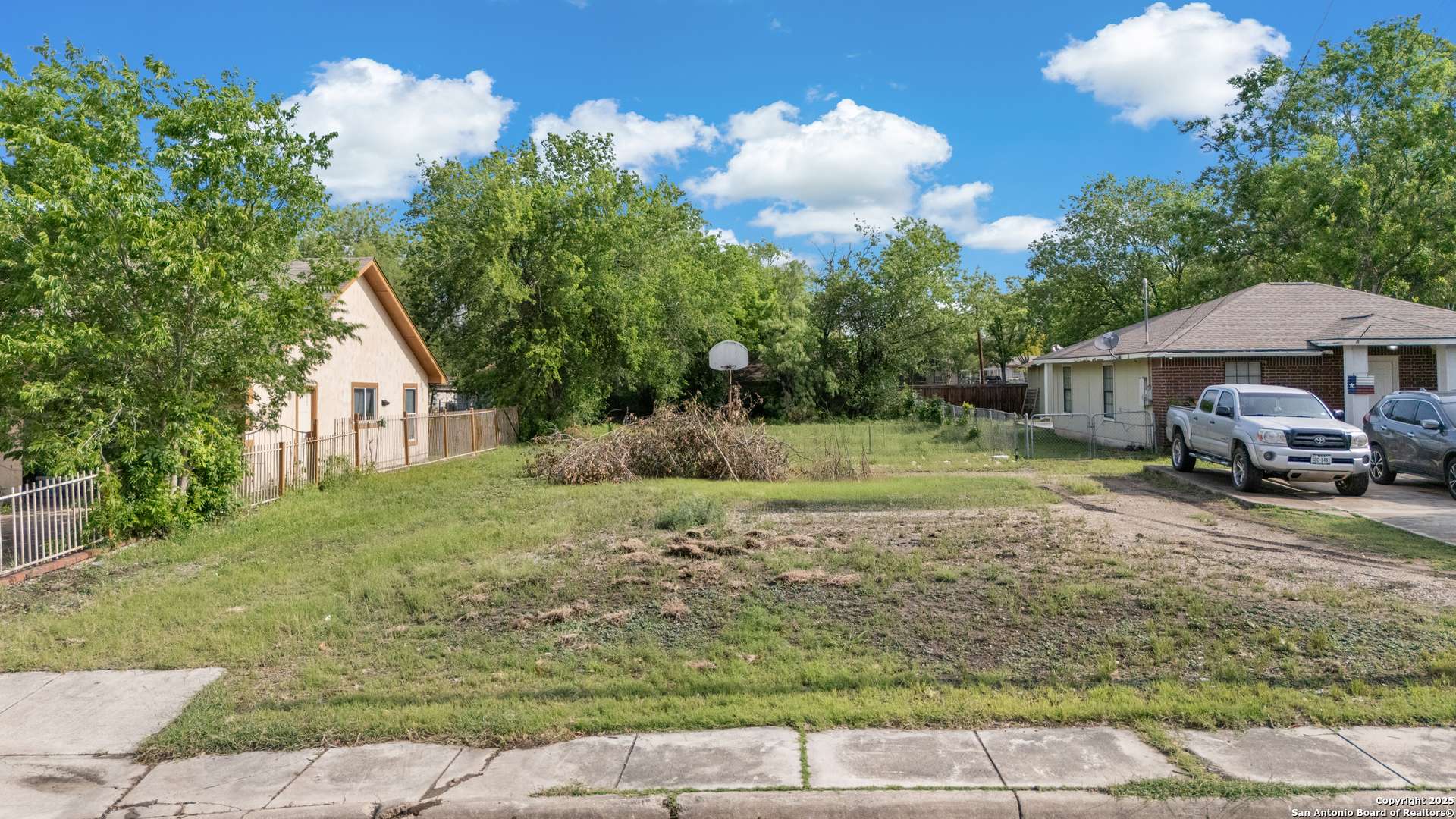 San Antonio, TX 78211,227 Spaatz
