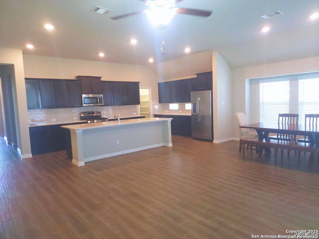 San Antonio, TX 78254-4919,8533 NORIAS WHEEL