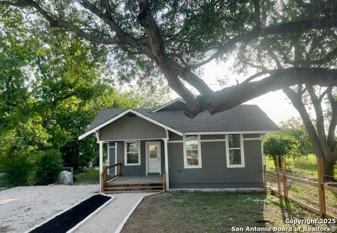 Marion, TX 78124,216 Live Oak