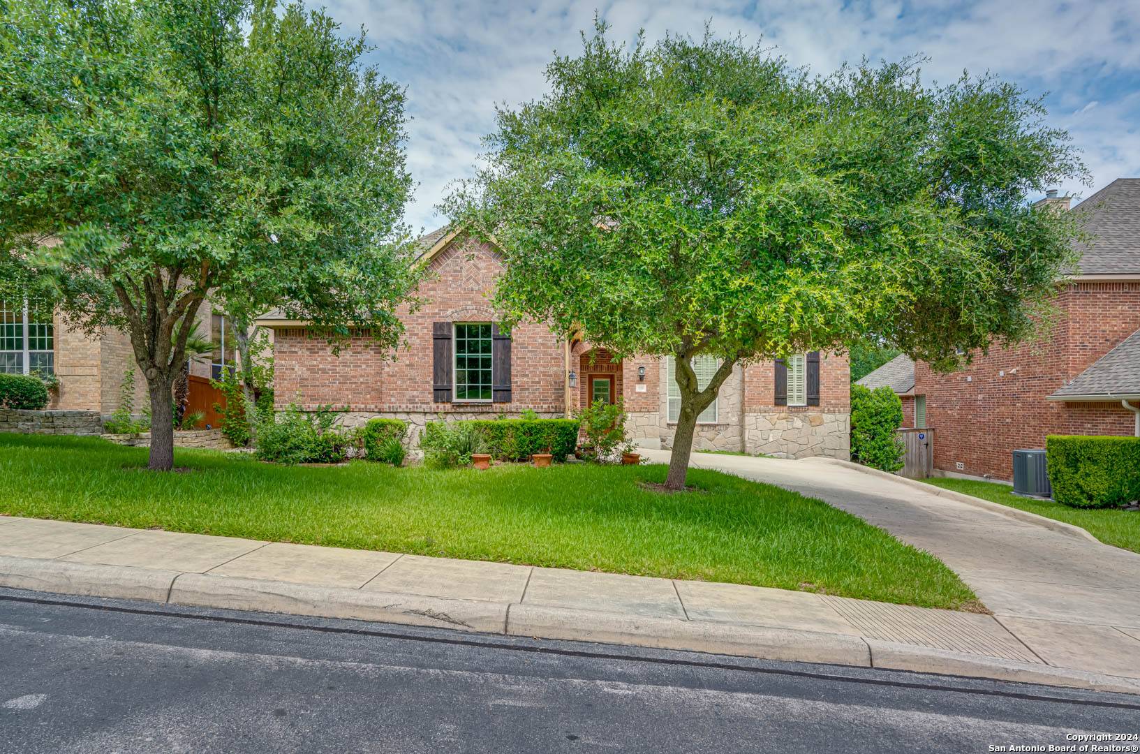 San Antonio, TX 78256-1635,322 WAXBERRY TRL