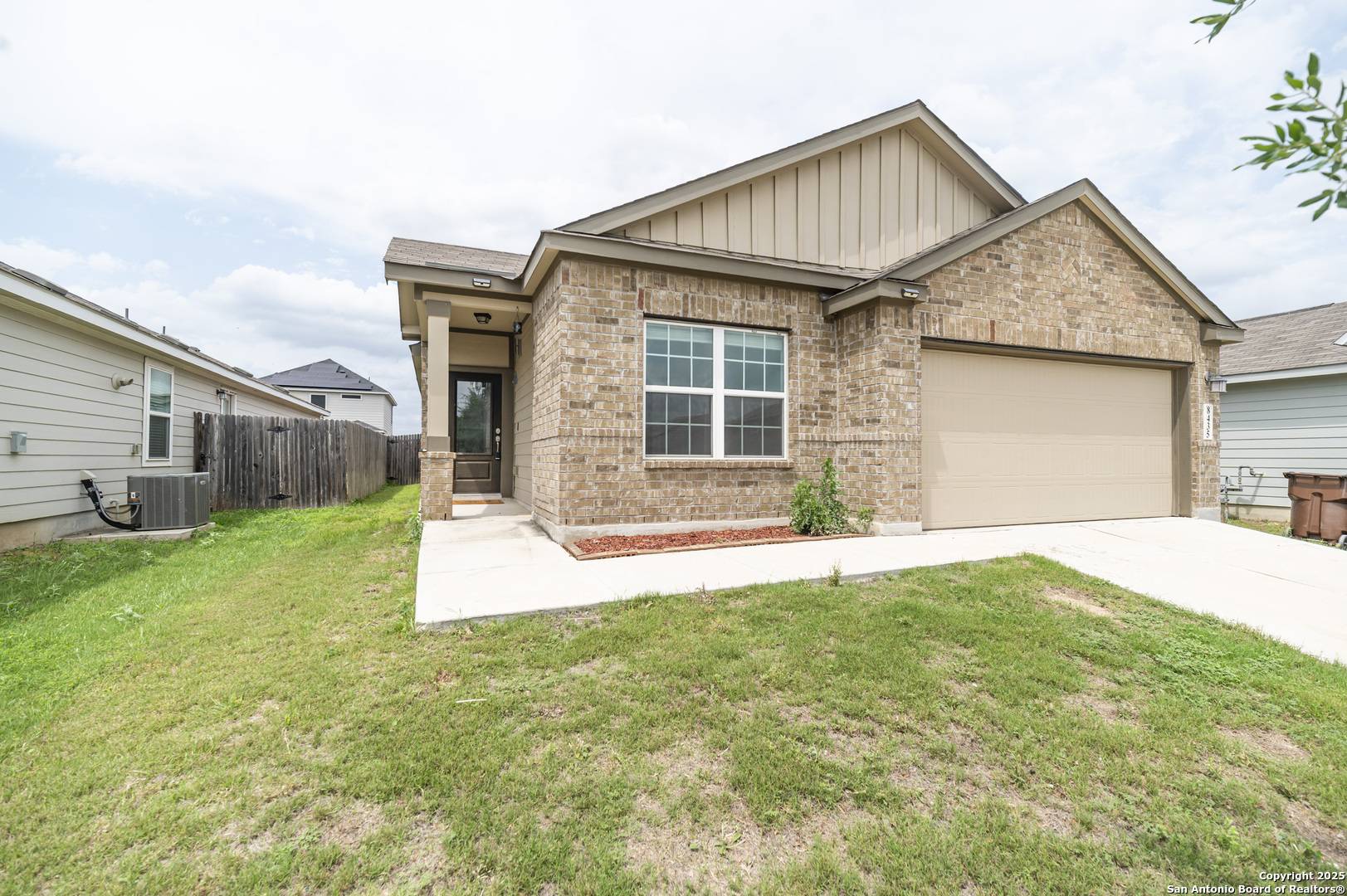 Converse, TX 78109,8435 Cassia Cove