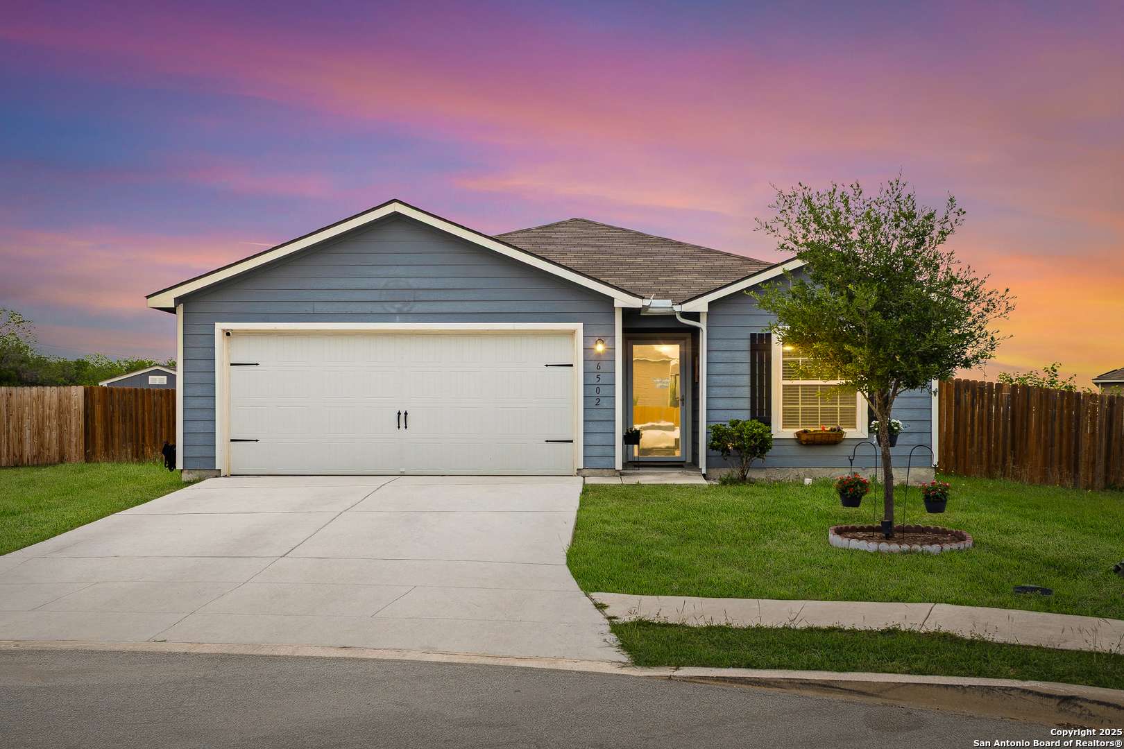 San Antonio, TX 78252,6502 Fledgely way