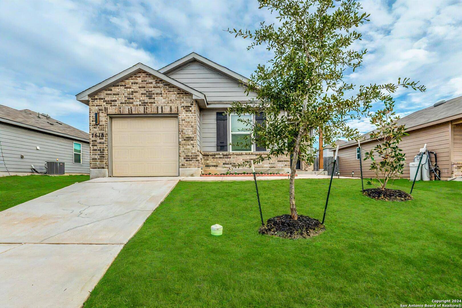 San Antonio, TX 78244,7618 Capstone Rdg