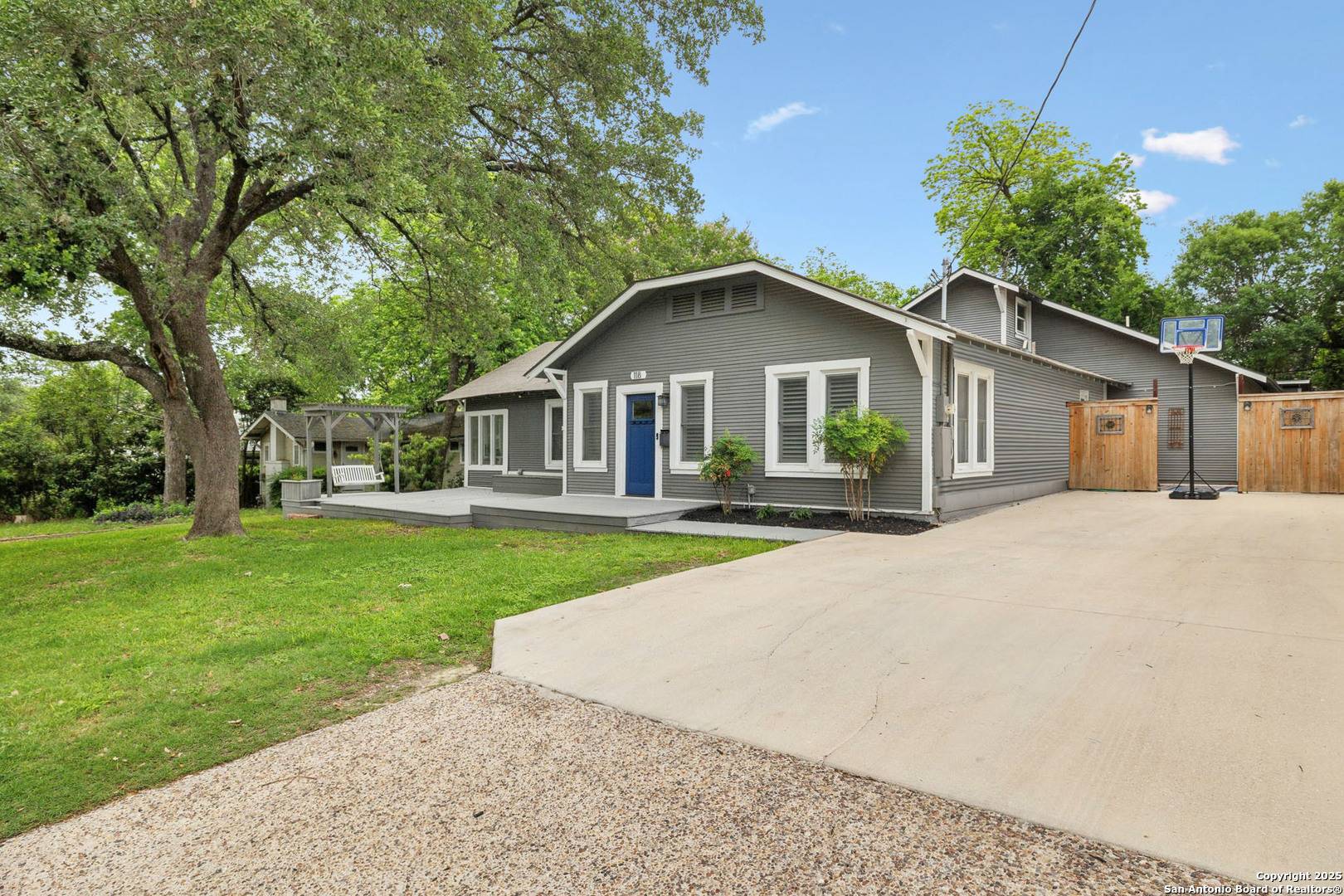 Alamo Heights, TX 78209,118 Routt St