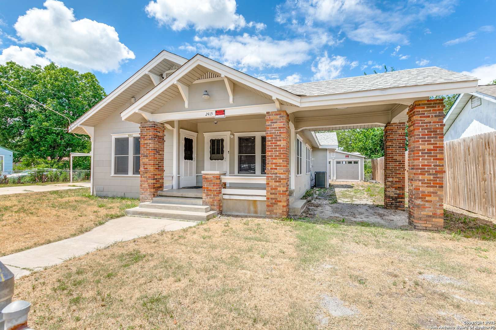 San Antonio, TX 78201,2415 W Wildwood
