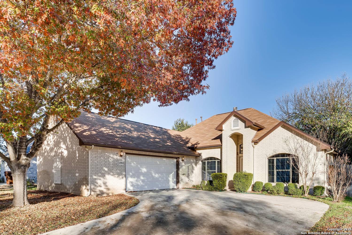 Helotes, TX 78023,12814 Red Clay