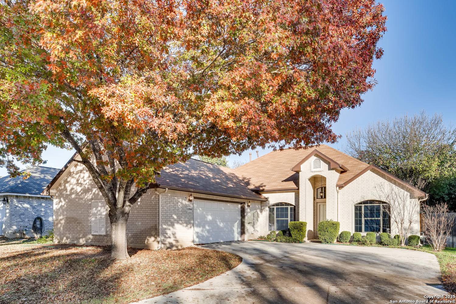 Helotes, TX 78023,12814 Red Clay