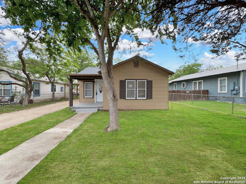 New Braunfels, TX 78130-4631,443 SEELE ST