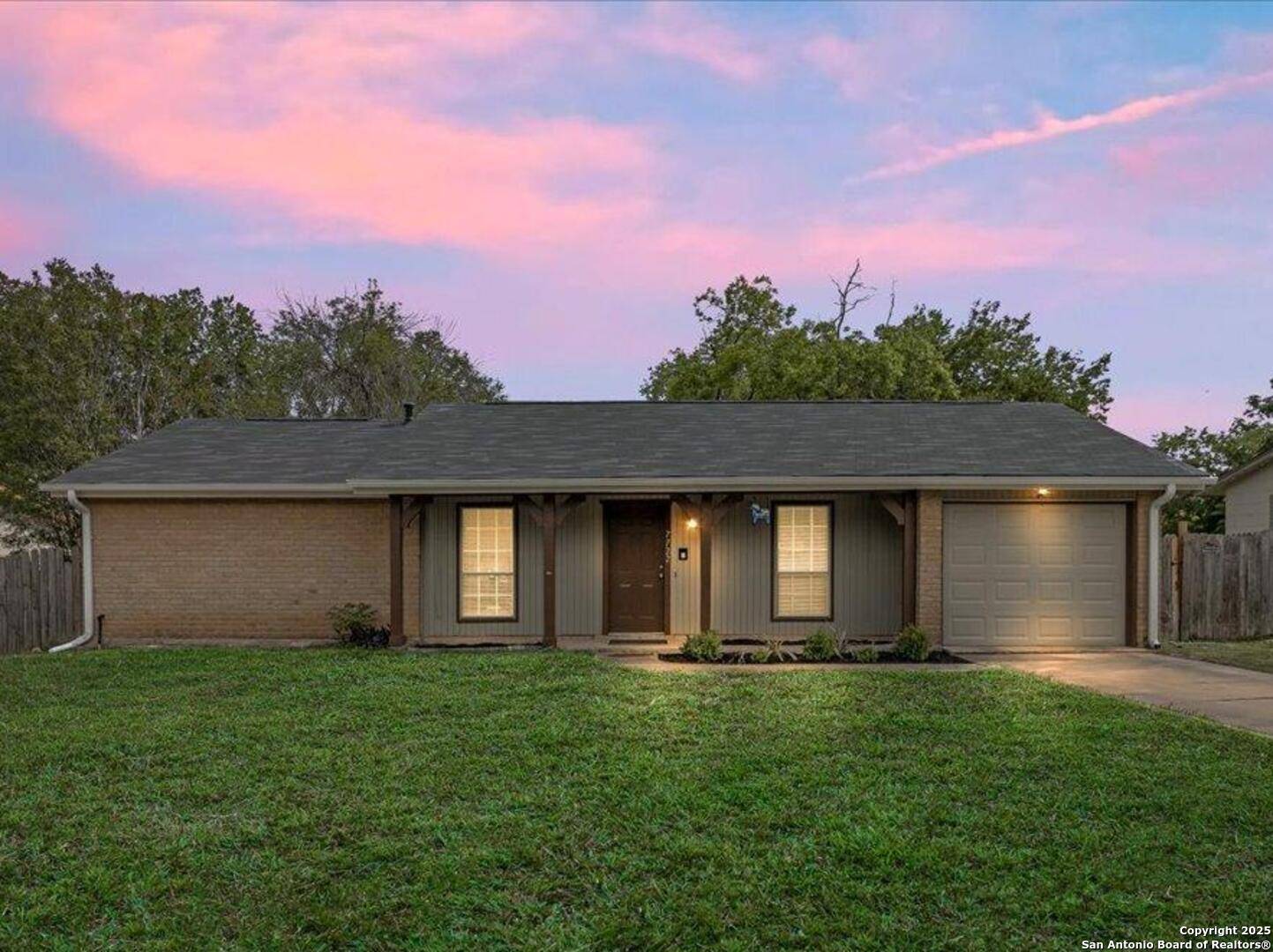 Live Oak, TX 78233,7722 Strolling Ln