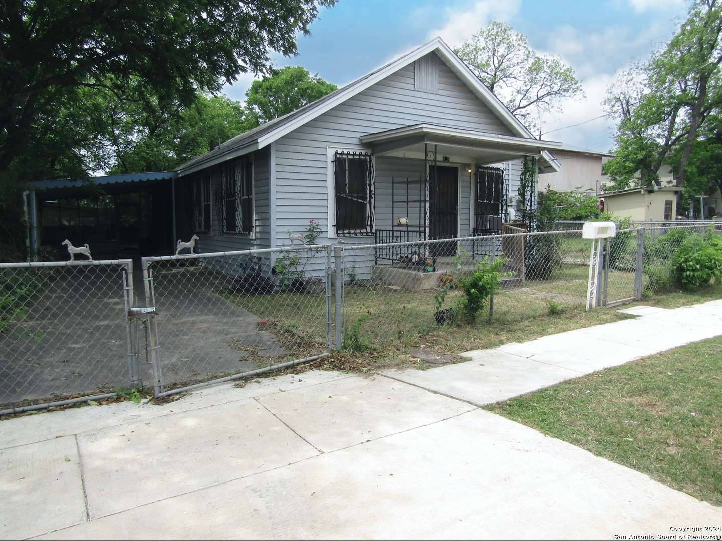 San Antonio, TX 78214,217 LANCASTER
