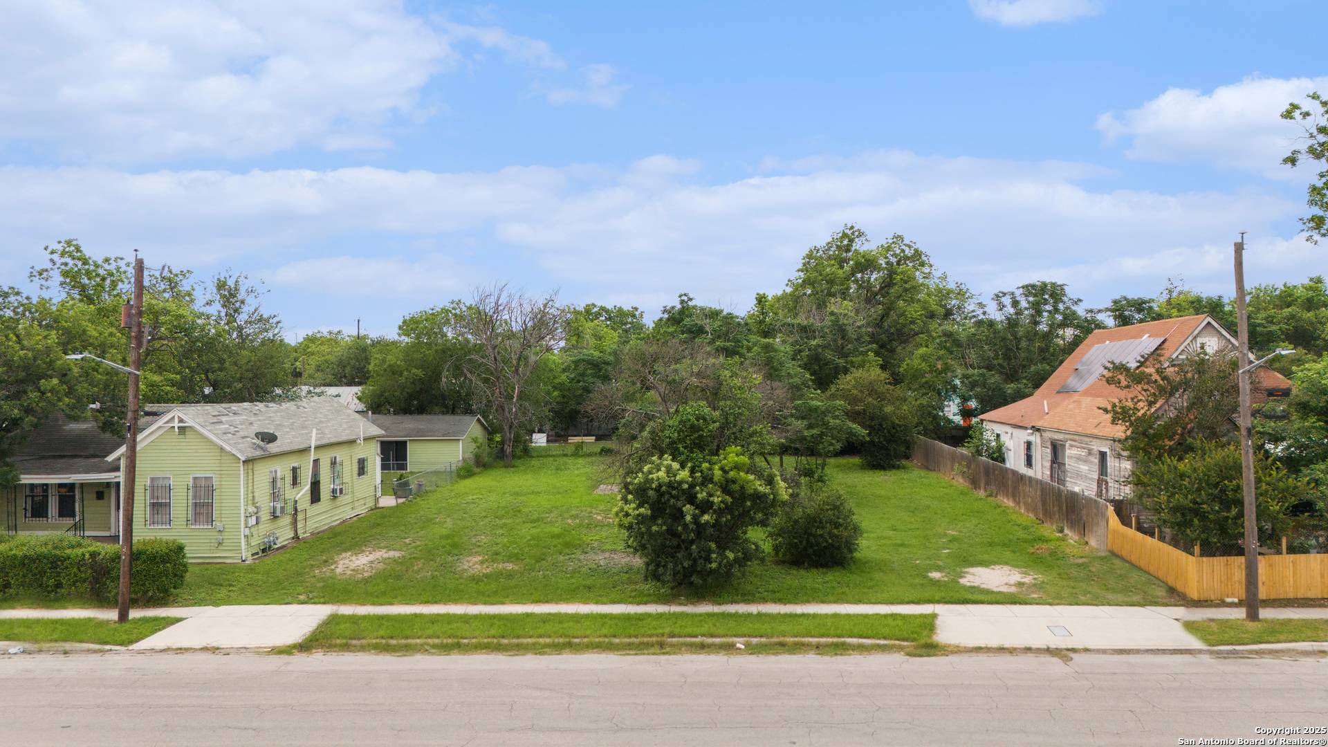 San Antonio, TX 78202,620 Sherman