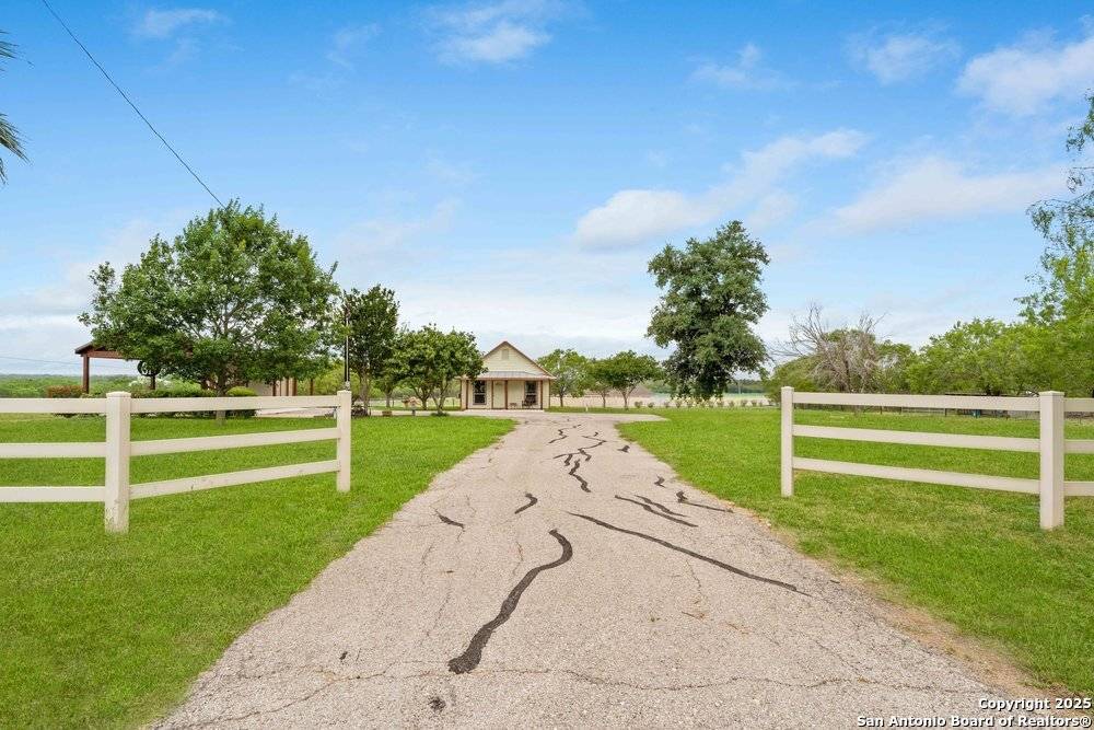 St Hedwig, TX 78152,14830 fm 1346