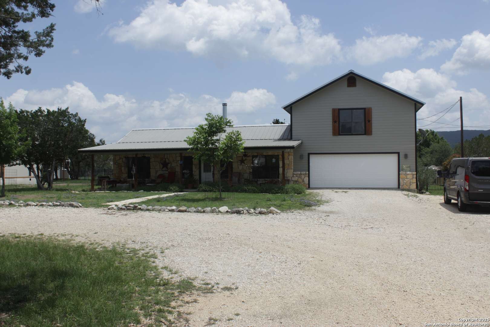 Leakey, TX 78873,230 WPH Holmes
