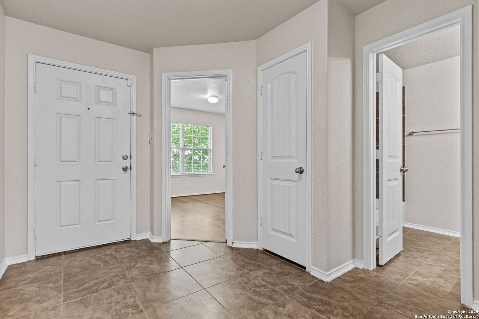 San Antonio, TX 78252,7111 Phoebe View