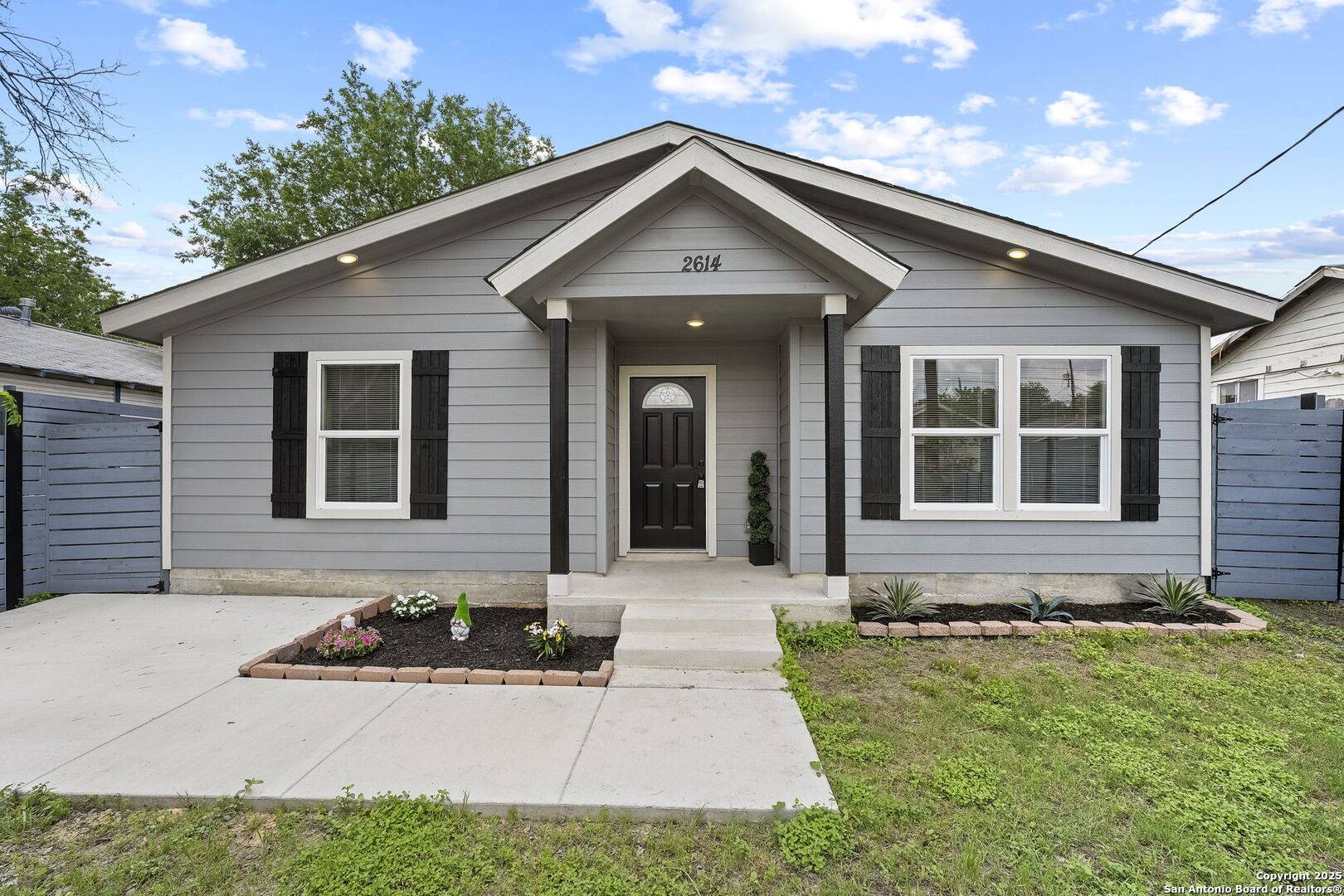 San Antonio, TX 78207,2614 W Poplar