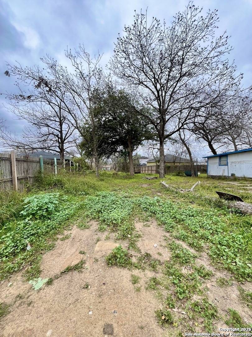 Natalia, TX 78059,708 4th