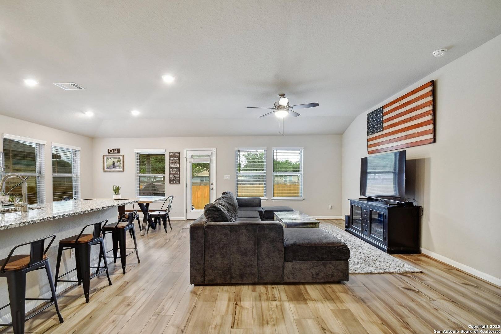 Schertz, TX 78154,3053 Casillero