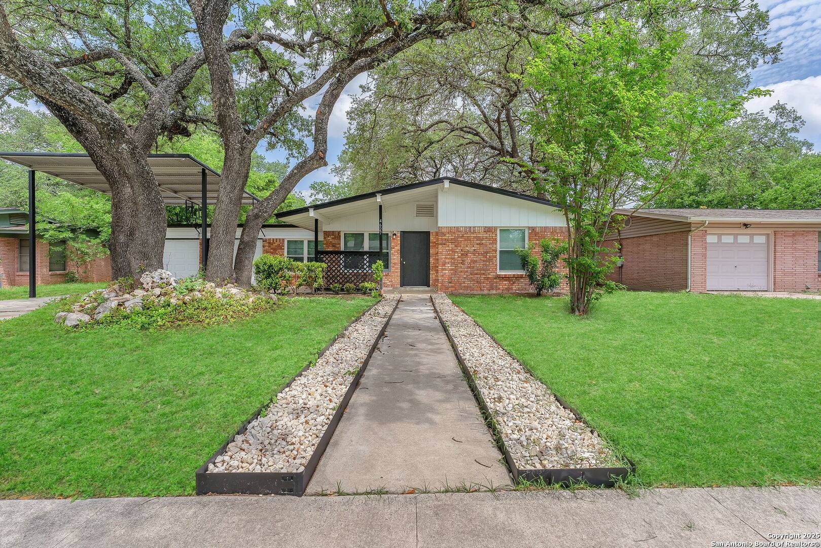 San Antonio, TX 78229,4627 Lyceum
