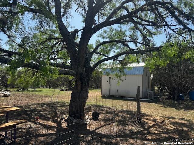 Rio Frio, TX 78879,698 Kahn