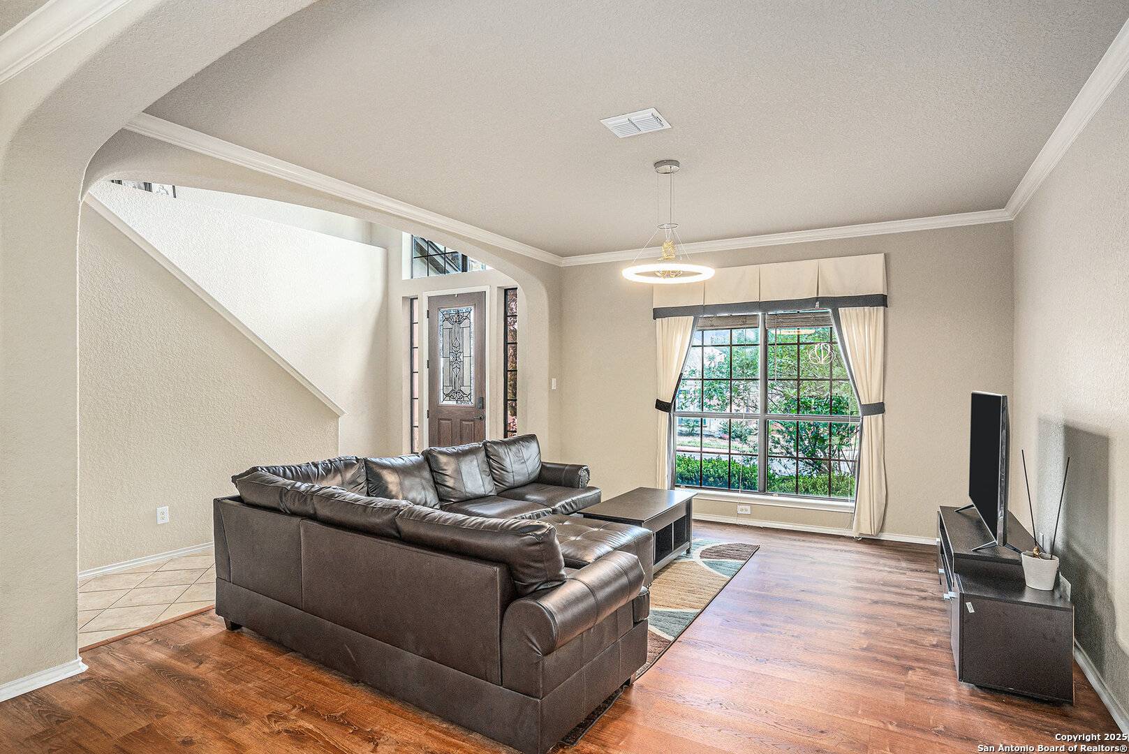 San Antonio, TX 78261,2703 Summit View