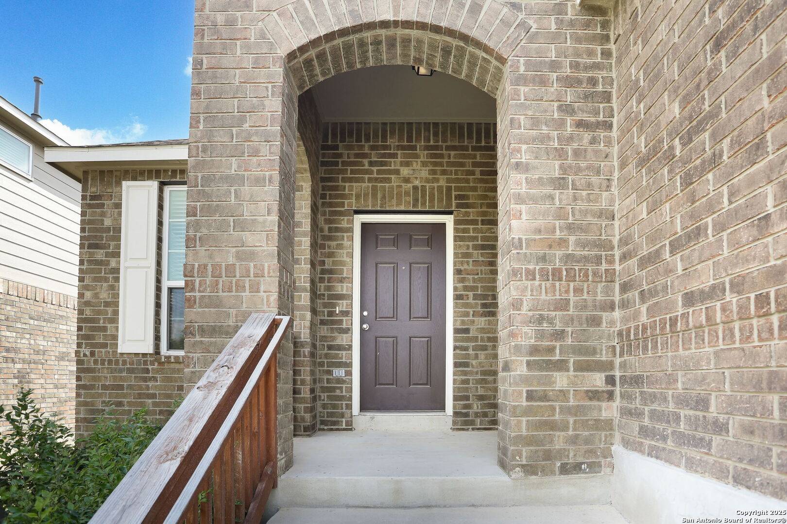 San Antonio, TX 78245,1623 Crown Daisy