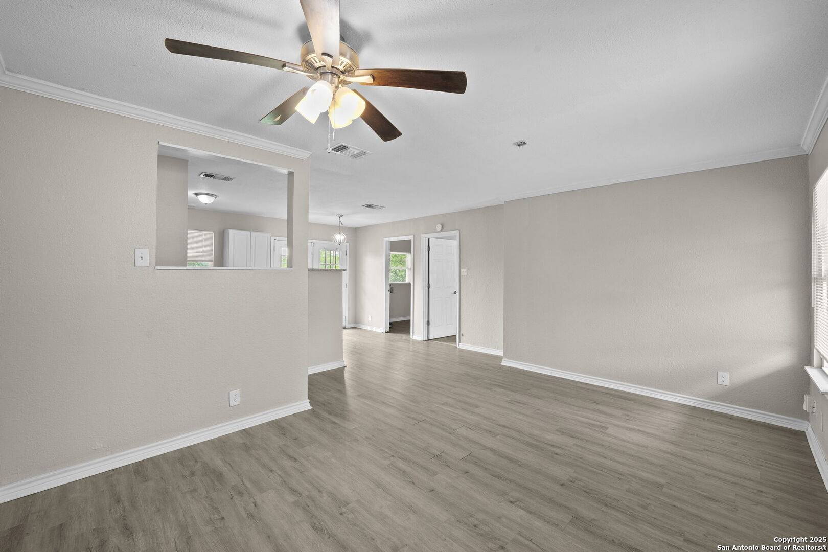 San Antonio, TX 78211,8831 Hunters Creek