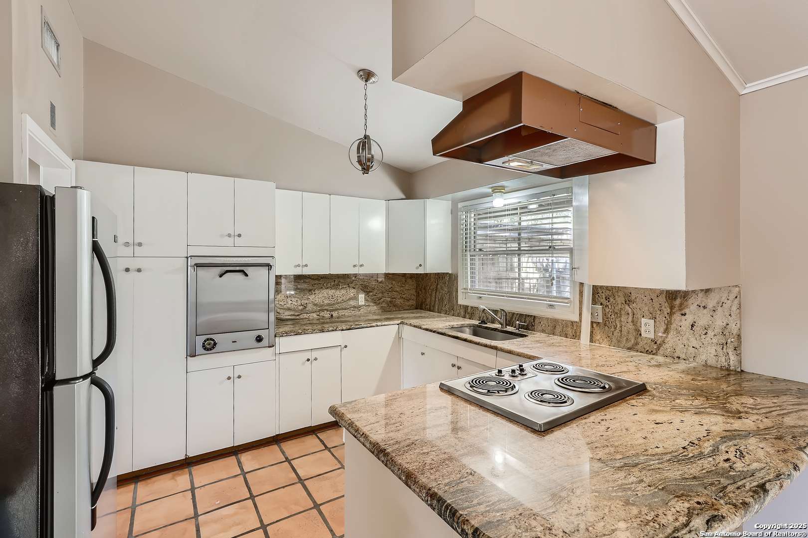 San Antonio, TX 78209,102-106 Oakhurst