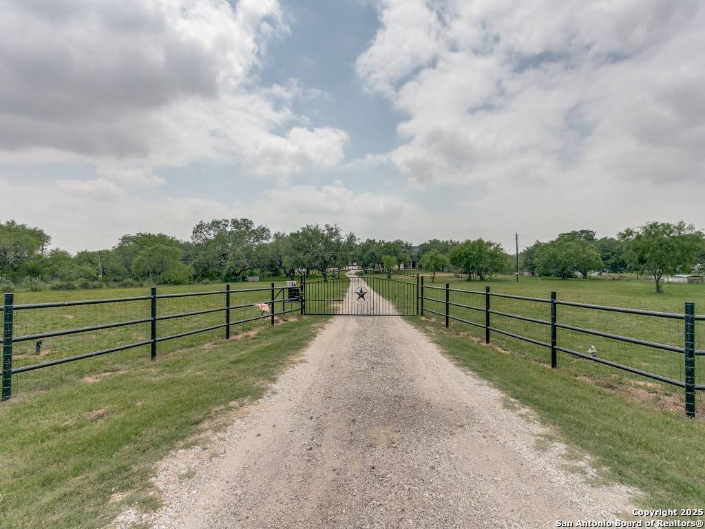 Von Ormy, TX 78073,6840 S Loop 1604