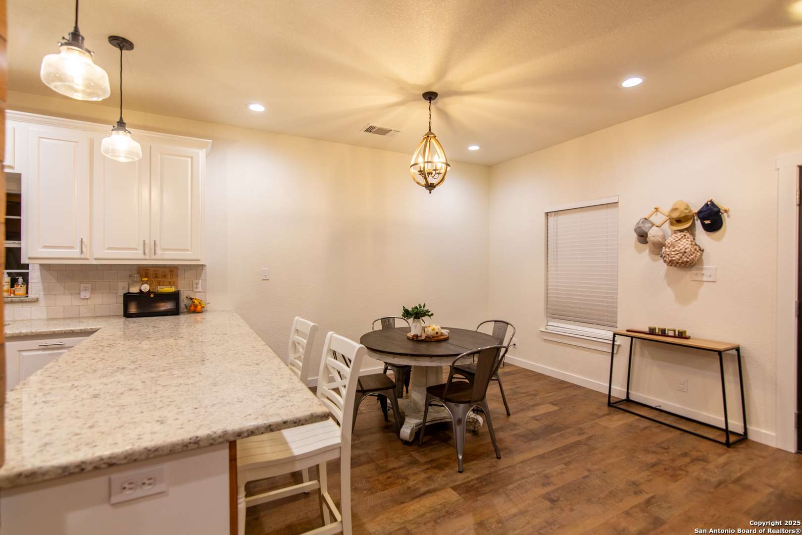 Karnes City, TX 78118,616 Anona