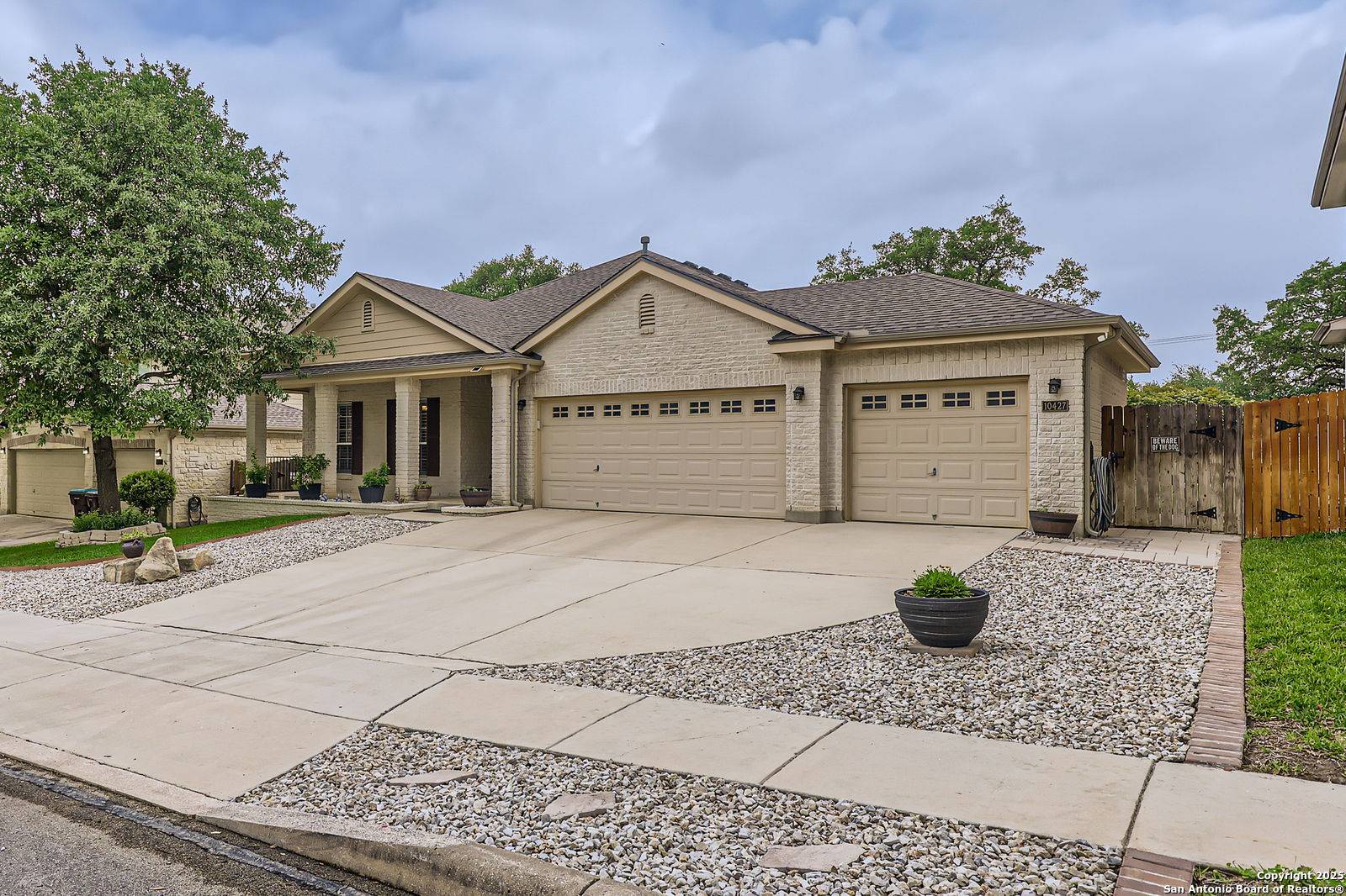San Antonio, TX 78254,10427 Shire Country