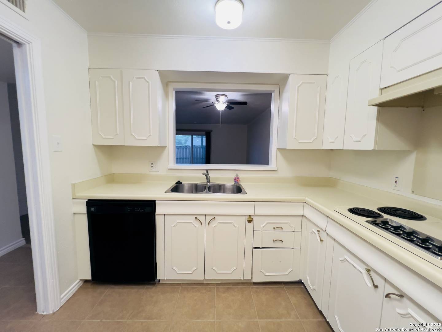 San Antonio, TX 78209,102 RUELLE LN UNIT 210
