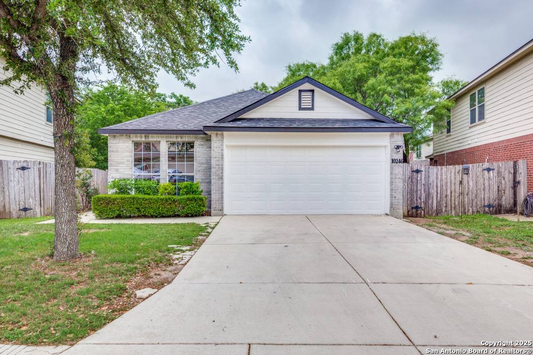 Helotes, TX 78023,10246 Roseangel