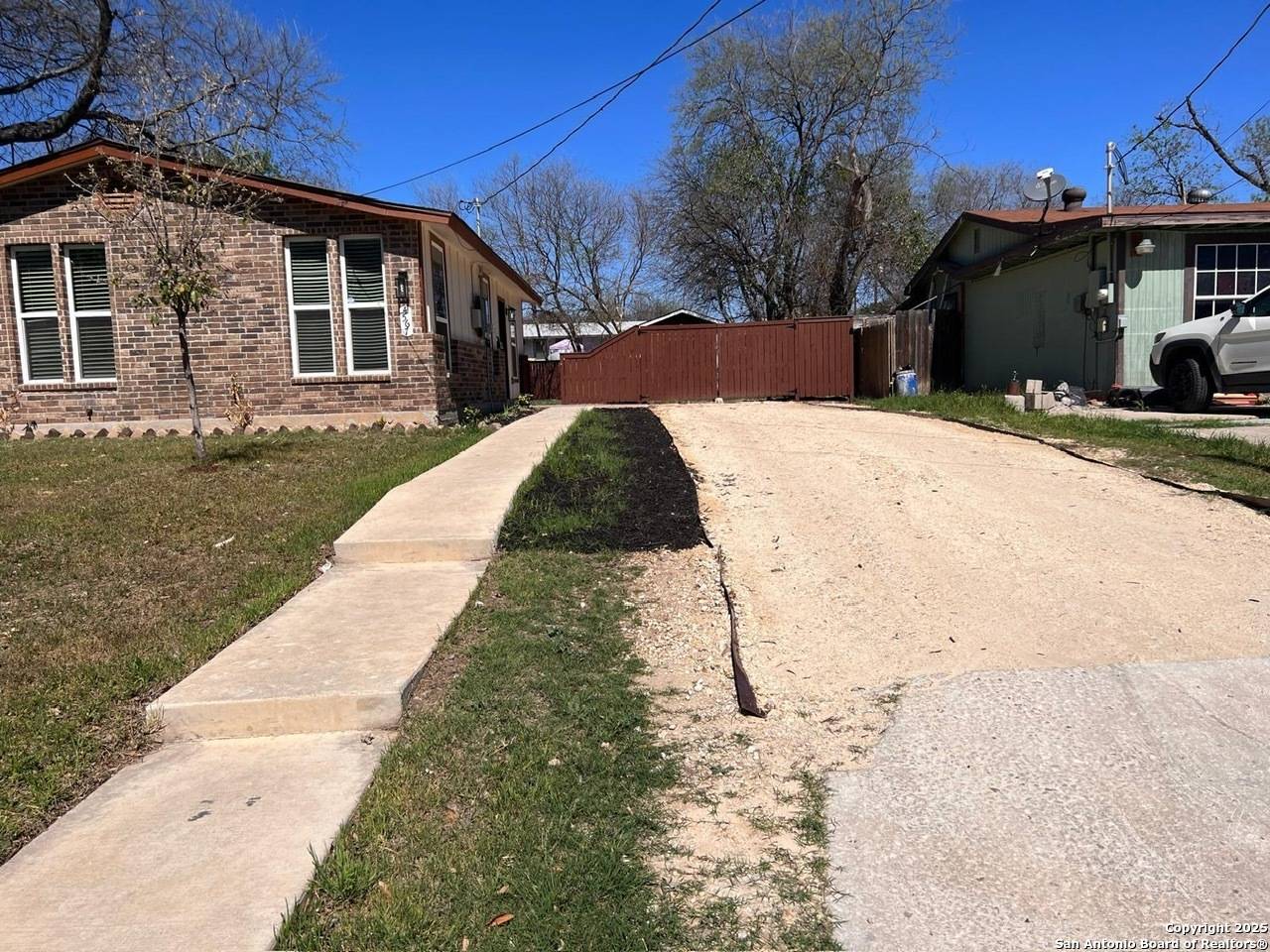 San Antonio, TX 78228,4567 Lark Ave