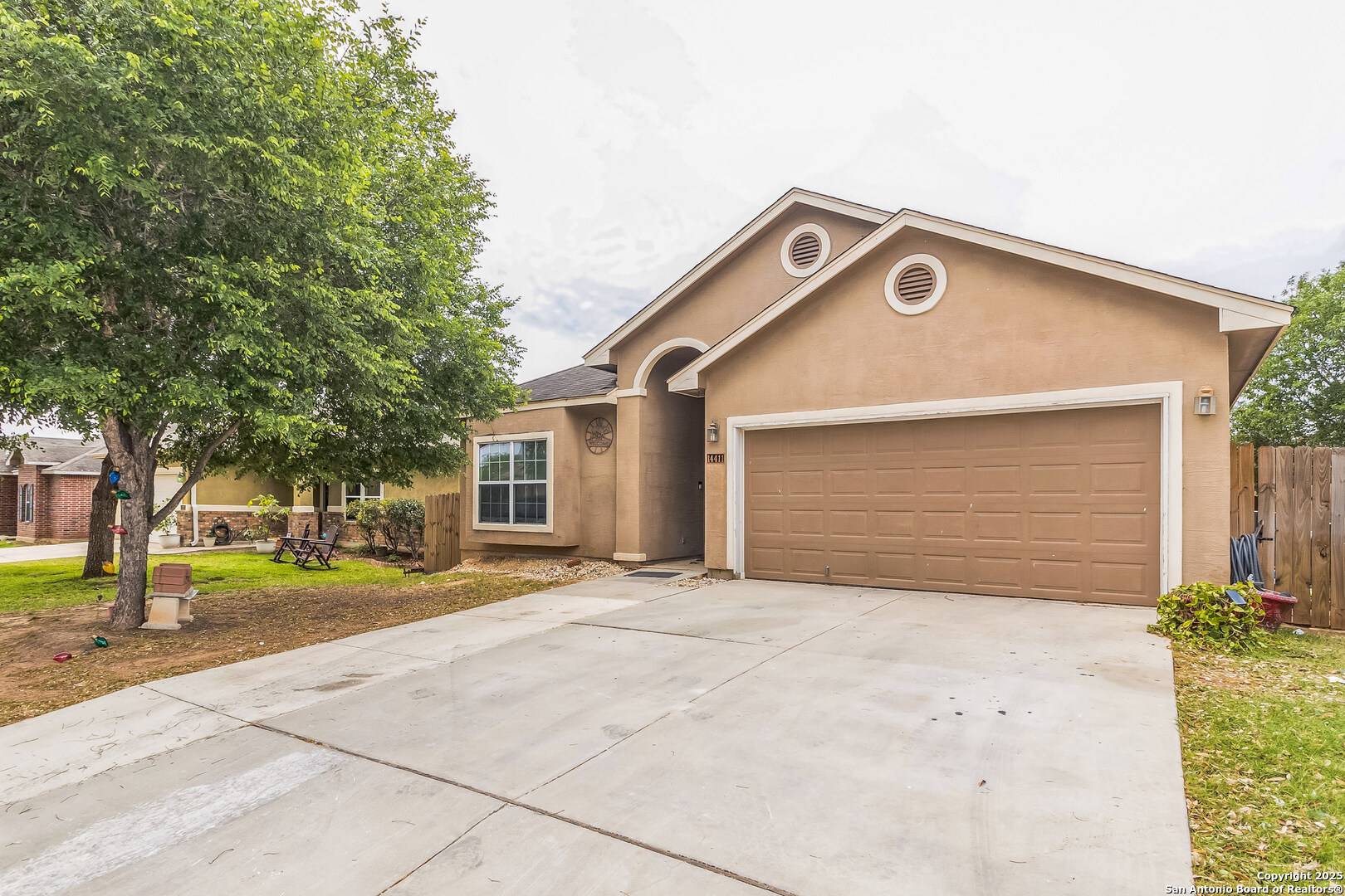 Elmendorf, TX 78112,14411 Corral