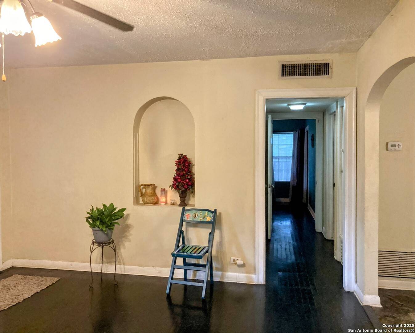 San Antonio, TX 78220,724 Holmgreen