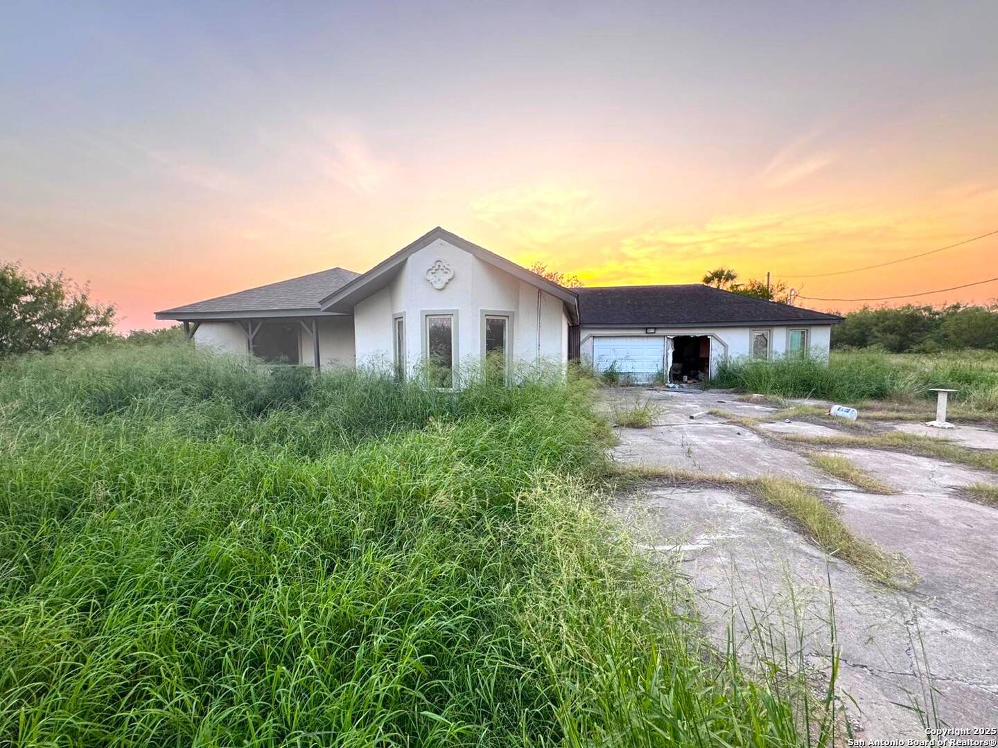 Donna, TX 78537,2424 Victoria