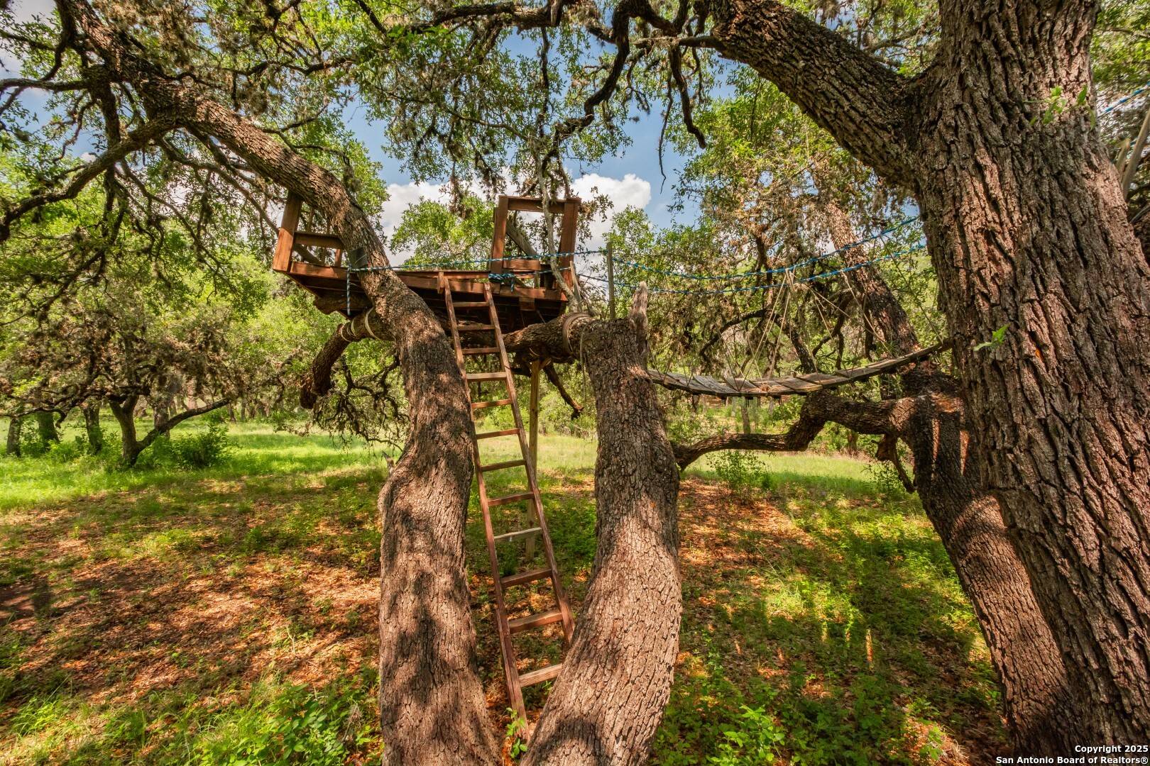 Utopia, TX 78884,26701 FM 470