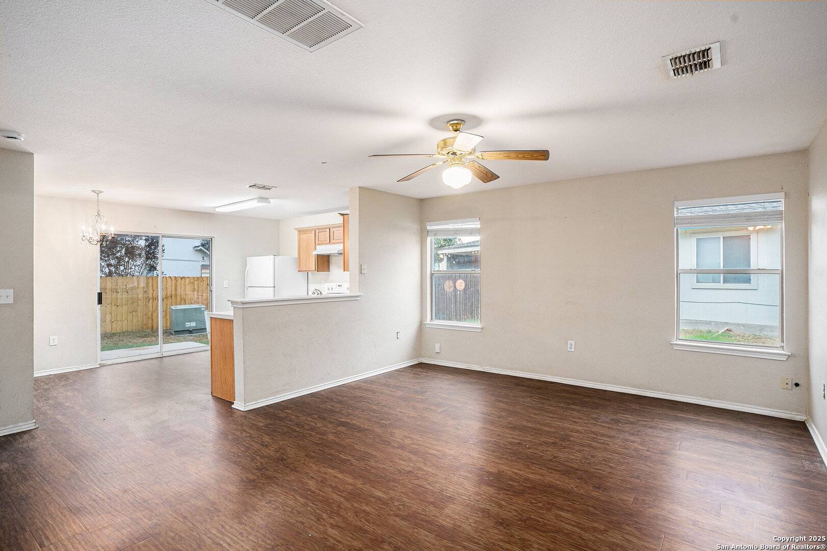 San Antonio, TX 78242,6815 Cougar Cove